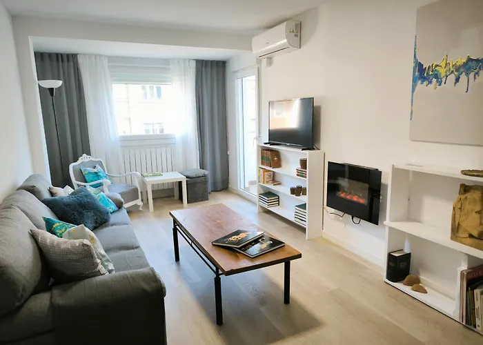 Torres Del Centro By Alogest - Parking Opcional Apartment